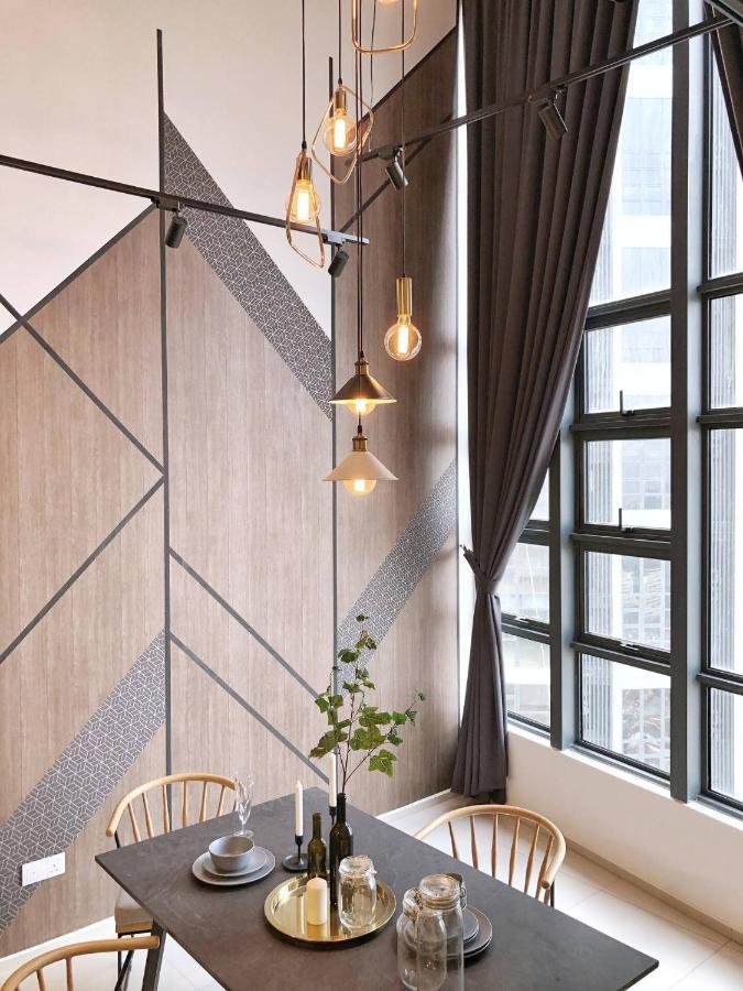 Modern Industrial Duplex Loft- Ekocheras-Mrt 3Pax 쿠알라룸푸르 외부 사진